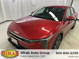 used 2025 kia k4 lxs