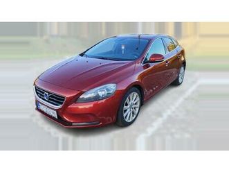 rabljeni volvo v40 hatchback 2015.g d2