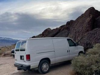 2014 white ford e150 van