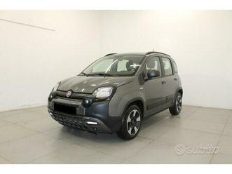 fiat panda city cross 1.0 firefly hybrid 70 cv.