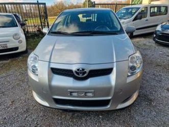 ② toyota auris 1.4 diesel 5porte 143649km roul très bien — toyota — 2ememain