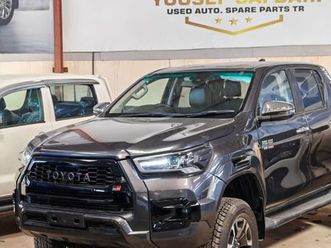 toyota hilux gr sport 2.8l