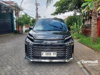 2023 toyota voxy 2.0 (non premium color) mpv km 21rb matic unit istimewa