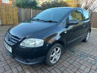 volkswagen, fox, hatchback, 2011, manual, 1198 (cc), 3 doors