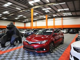 toyota auris hsd 136h design