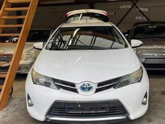 ② 2014 toyota auris — toyota — 2ememain