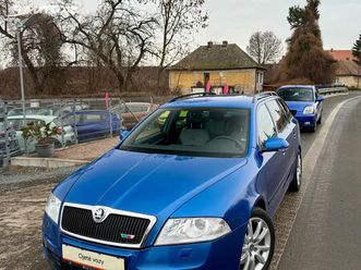 škoda octavia rs 2.0tdi xenon manuál servisk