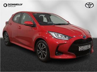 toyota yaris design hatchback's 1.5 vvt-h design e-cvt euro 6 (start/stop) 5dr