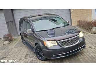 chrysler town & country 3.6 limited