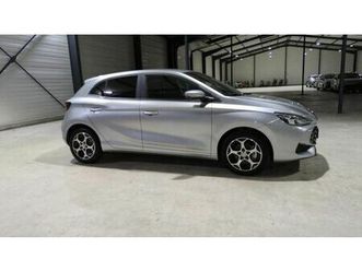 mg mg3 1.5 l hybrid+ 195 ch luxury + radar ar + camera 360