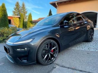 tesla model y performance* juniper-edition* long-range* awd* pan ≫ 2025 • 59 900 eur • id