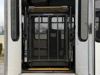 2019 ford econoline wheelchair van