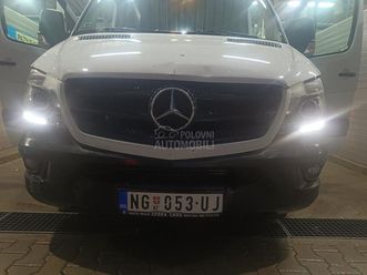 mercedes benz sprinter 319