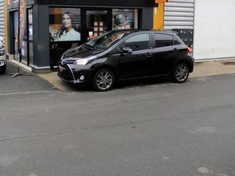 toyota yaris 1.3 vvti 100 ch lounge première main