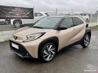 toyota aygo x pack collection ba boite auto 7 000 km / premiere main vvti 12v cvt 72 cv