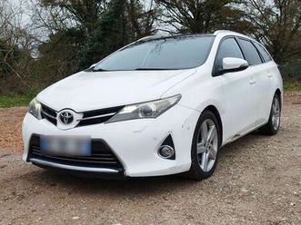 toyota auris touring 2.0 d4-d - 124 ch - diesel