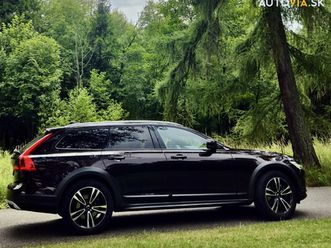 volvo v90 cross country suvcombi 140kw automat za 29 800 €