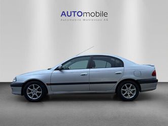 avensis 2.0 linea sol