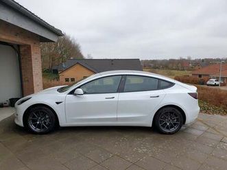 tesla model 3 long range awd 4d