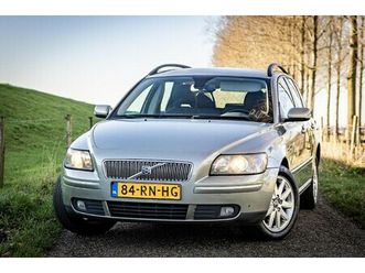 volvo v50 - 1.8 | nap | trekhaak | lm velgen | airco