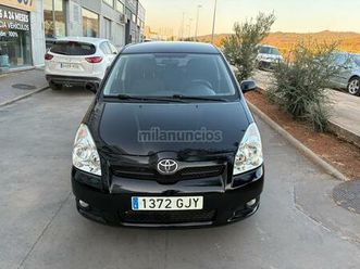 toyota - corolla verso 2.2 d4d 136 cv sol