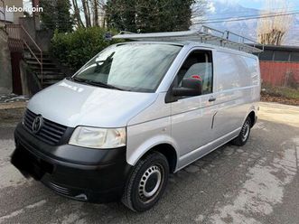 volkswagen transporter t5 fourgon 3 places galerie 1.9 tdi 102cv tva récupérable 203000km d’origine du31/07/2008 bvm5