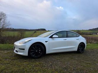 tesla model 3 long range awd 4d
