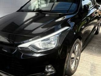 hyundai i20 noir coupé