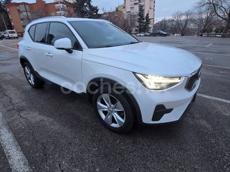 volvo xc40 2.0 b3 g core auto