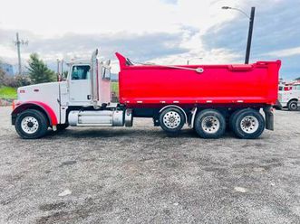 peterbilt dump truck 367, super 10 - 2020, low mileage -priced to sell