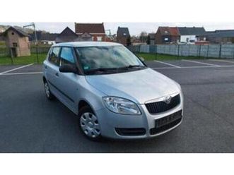 ② skoda fabia 1.2 essence avec climatisation — skoda — 2ememain