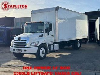 2014 hino 268 one owner! 24' box! 2500lb liftgate! under cdl!