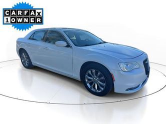 used 2016 chrysler 300 limited