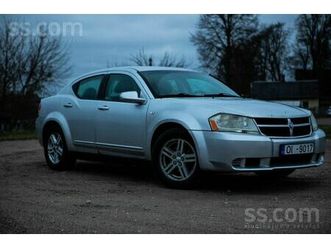 dodge avenger, cena 2 200 €. mašīna nav jauna, bet diezgan labā stāvoklī. radzēm мотор расход - sludinājumi