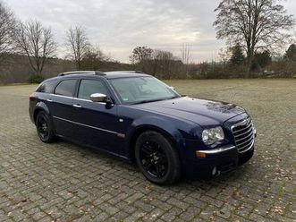chrysler-300c-touring-5-7-v8-hemi-awd-autom