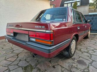 nissan laurel 2.4 e sgl c32 oldtimer