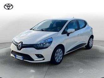 renault clio 1.2 75 cv 5 porte duel2