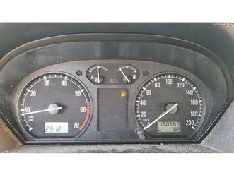 skoda fabia confort com ac 150km outubro/02