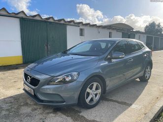 volvo v40 2.0 d2 dezembro/16