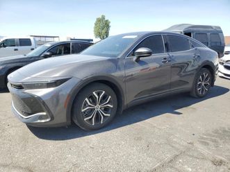 toyota crown 2.5 xle