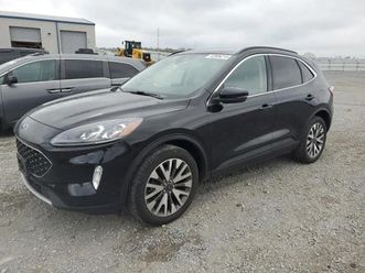 ford escape * titanium*