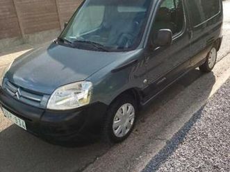 ② citroen berlingo 1.6 hdi ,2008 ,139000 km ,2 pers — camionnettes & utilitaires — 2ememain