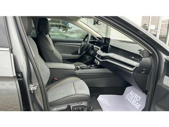 novi skoda superb combi 2025.g 1.5 tsi mhev selection