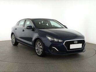 hyundai i30 fastback, 1.4 t-gdistyle , čr,1.maj,