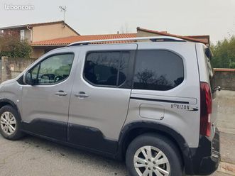 peugeot rifter tpmr 4 places + 1 fauteuil roulant