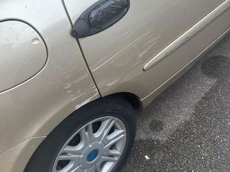 voiture fiat multipla