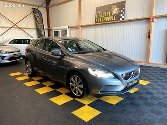volvo v40 t3 (2) 1.5 152 ch inscription bva6