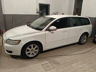 volvo v50 d2 polar