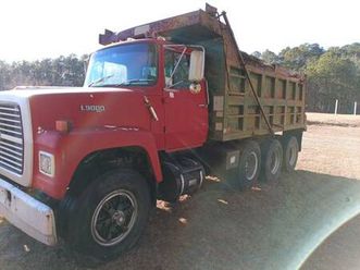 ford l9000 dump truck