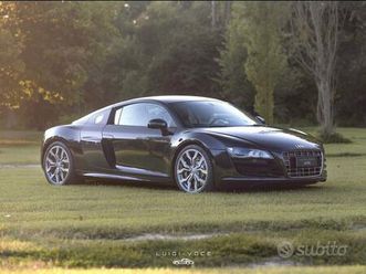 audi r8 5.2 v10 fsi quattro r tronic